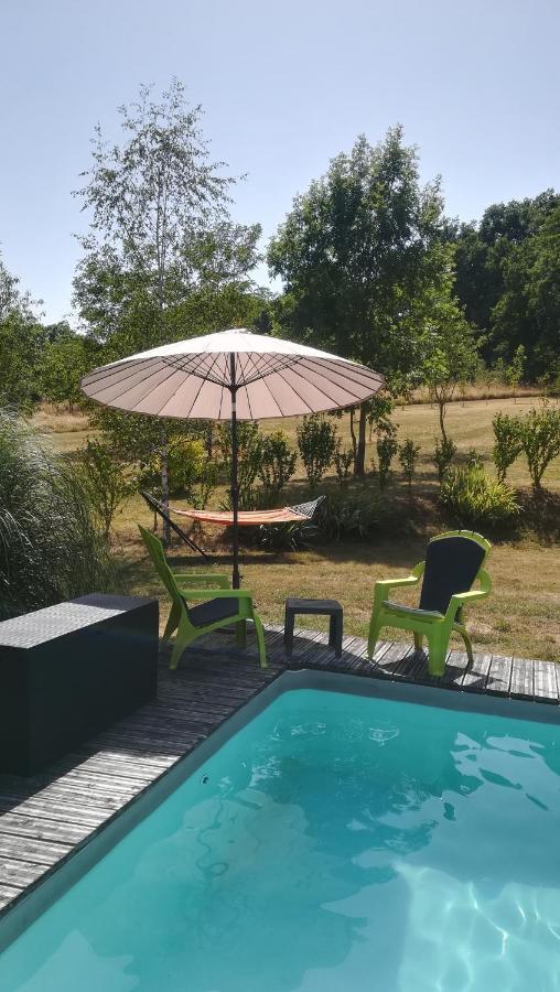 Bed and Breakfast Le Mas De Carrie Parisot  Exterior foto