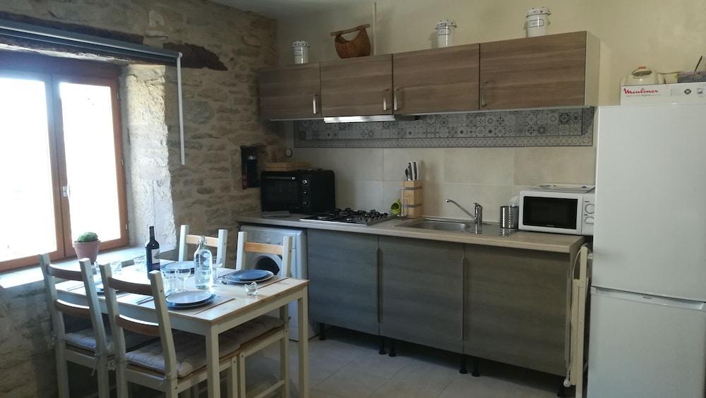 Bed and Breakfast Le Mas De Carrie Parisot  Exterior foto