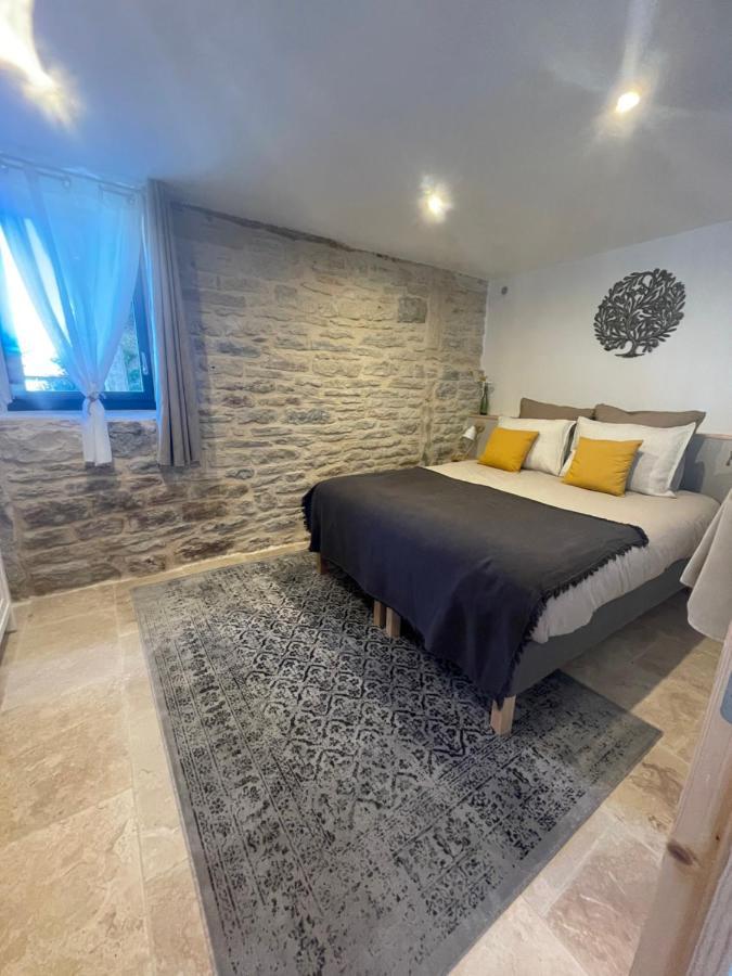Bed and Breakfast Le Mas De Carrie Parisot  Exterior foto